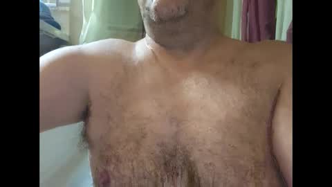 Snapshot of welderod chatting on 09/21/25, 02:57 welderod online show from 09/21/25, 02:57