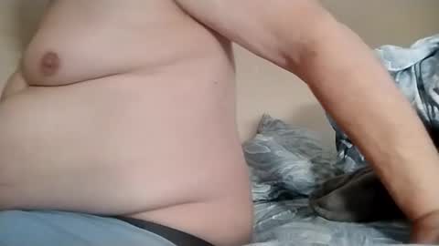 Snapshot of welldny chatting on 01/13/26, 06:35 welldny online show from 01/13/26, 06:35