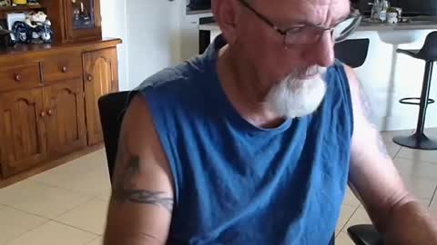 Snapshot of wellhelloo chatting on 02/20/26, 06:26 Wellhelloo online show from 02/20/26, 06:26