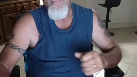 Snapshot of wellhelloo chatting on 02/20/26, 06:41 Wellhelloo online show from 02/20/26, 06:41