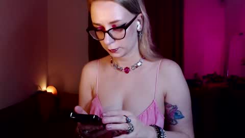 Snapshot of welliza chatting on 03/26/26, 05:07 Liza online show from 03/26/26, 05:07