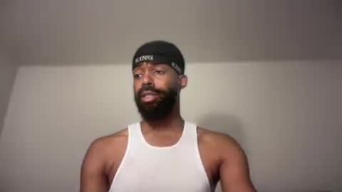 Langston online show from 08/04/26, 01:25