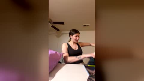 weloveyou101 online show from 04/25/26, 03:31