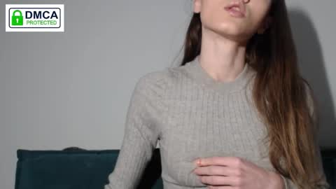 Snapshot of weltmilen chatting on 11/20/25, 08:19 Milena online show from 11/20/25, 08:19