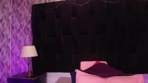 WEN SHENG online show from 11/04/25, 07:24