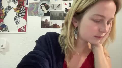 Snapshot of wenus_ss chatting on 03/24/26, 08:36 wenus_ss online show from 03/24/26, 08:36