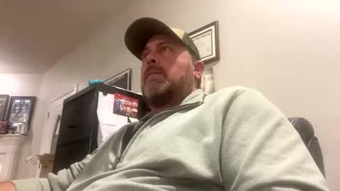 Snapshot of wes40960 chatting on 10/27/25, 11:09 wes40960 online show from 10/27/25, 11:09