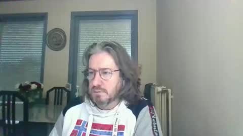 Snapshot of wesh_wesh chatting on 12/23/25, 08:45 wesh wesh online show from 12/23/25, 08:45