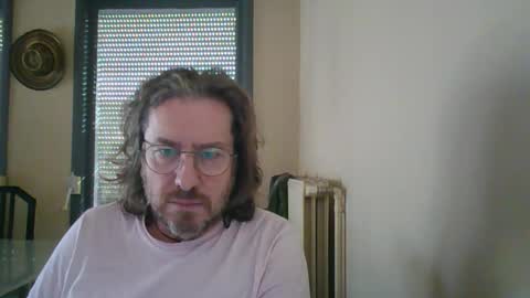 Snapshot of wesh_wesh chatting on 02/04/26, 09:04 wesh wesh online show from 02/04/26, 09:04