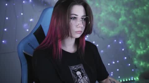 little girl who is always rightLisa online show from 01/22/25, 02:26