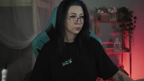 little girl who is always rightLisa online show from 11/11/25, 01:16