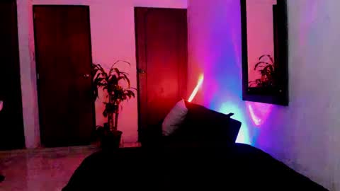 Snapshot of west_ta chatting on 03/08/25, 02:12 tatty online show from 03/08/25, 02:12