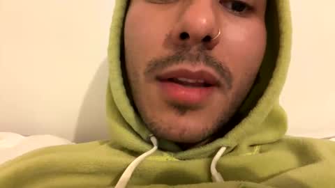 Snapshot of wet1wood chatting on 10/16/25, 03:51 wet1wood online show from 10/16/25, 03:51