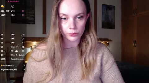 Lana online show from 10/04/25, 05:55