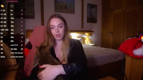 Lana online show from 05/05/26, 08:39