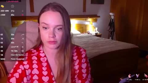 Lana online show from 07/04/26, 08:26