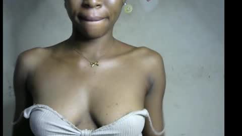 Bella online show from 11/26/25, 09:05