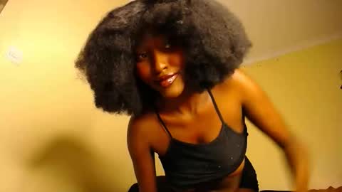 Snapshot of wet_wife_material chatting on 05/26/26, 04:58 Macey online show from 05/26/26, 04:58
