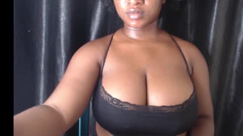 Snapshot of wet_xxpussy55 chatting on 10/27/25, 07:51 Sonia online show from 10/27/25, 07:51