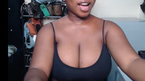 Snapshot of wet_xxpussy55 chatting on 11/07/25, 10:48 Sonia online show from 11/07/25, 10:48