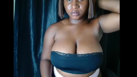 Snapshot of wet_xxpussy55 chatting on 06/16/26, 01:41 Sonia online show from 06/16/26, 01:41