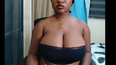 Snapshot of wet_xxpussy55 chatting on 07/29/26, 12:31 Sonia online show from 07/29/26, 12:31