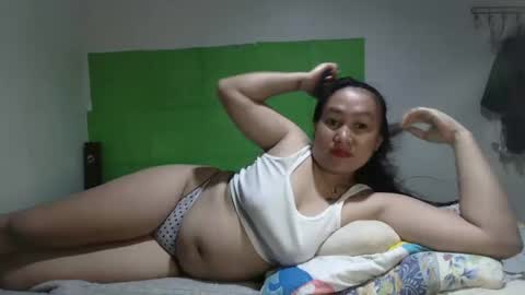 Snapshot of wetasianbelle chatting on 02/14/26, 12:29 Belle online show from 02/14/26, 12:29