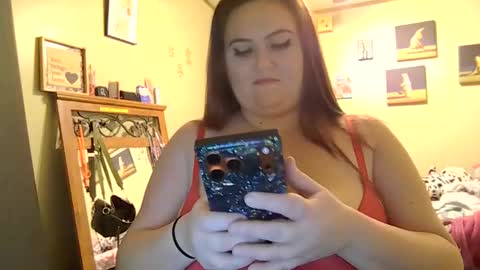 Snapshot of wetbunny25 chatting on 02/09/26, 03:05 wetbunny25 online show from 02/09/26, 03:05