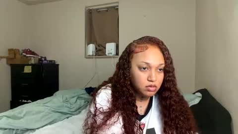 Snapshot of wetcreamerr chatting on 01/09/26, 08:06 SheSquirts online show from 01/09/26, 08:06