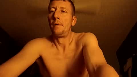 Snapshot of wetduck77777 chatting on 11/27/25, 07:21 wetduck77777 online show from 11/27/25, 07:21