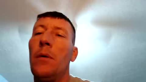 Snapshot of wetduck77777 chatting on 01/10/26, 10:50 wetduck77777 online show from 01/10/26, 10:50