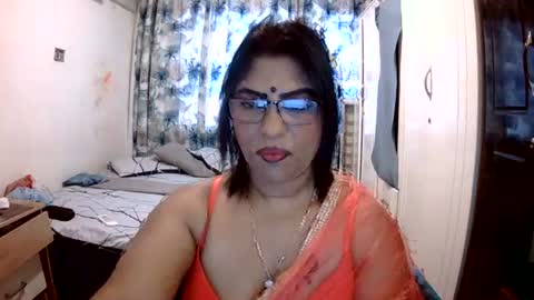 Snapshot of wetindian1971 chatting on 07/20/26, 05:44 kavita online show from 07/20/26, 05:44