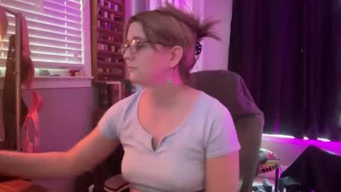 Snapshot of wetrainbows chatting on 02/09/26, 05:39 WetRainbows online show from 02/09/26, 05:39