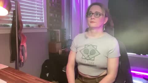 Snapshot of wetrainbows chatting on 02/12/26, 05:19 WetRainbows online show from 02/12/26, 05:19