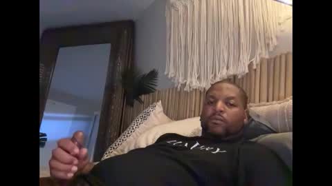 Snapshot of wettdreammcumtru chatting on 10/13/25, 03:06 Magic johnson 313 online show from 10/13/25, 03:06