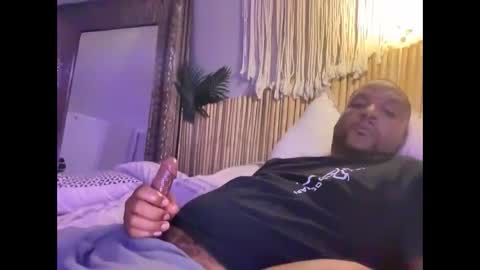 Snapshot of wettdreammcumtru chatting on 10/16/25, 05:30 Magic johnson 313 online show from 10/16/25, 05:30