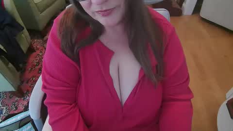 Snapshot of wetwordsonly chatting on 04/16/26, 03:02 WetWordsOnly online show from 04/16/26, 03:02