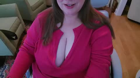 Snapshot of wetwordsonly chatting on 05/15/26, 03:41 WetWordsOnly online show from 05/15/26, 03:41