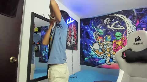 Snapshot of wexx_ chatting on 02/14/25, 02:39 wex online show from 02/14/25, 02:39