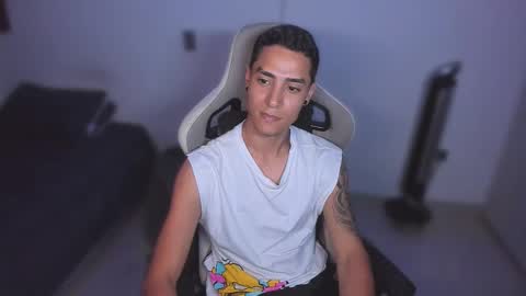 Snapshot of wexx_ chatting on 12/15/25, 08:57 wex online show from 12/15/25, 08:57