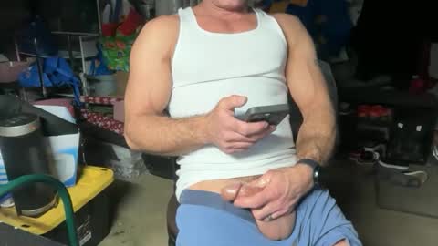 Snapshot of whackingmywilly chatting on 01/07/26, 01:52 whackingmywilly online show from 01/07/26, 01:52