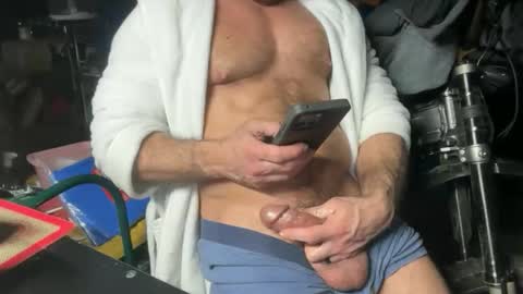 Snapshot of whackingmywilly chatting on 02/17/26, 11:55 whackingmywilly online show from 02/17/26, 11:55