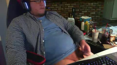 Snapshot of whateverdude555 chatting on 10/15/25, 10:54 whateverdude555 online show from 10/15/25, 10:54