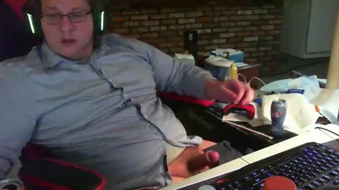 Snapshot of whateverdude555 chatting on 11/03/25, 10:53 whateverdude555 online show from 11/03/25, 10:53