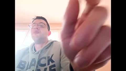 Snapshot of whatwouldyouliketosee chatting on 01/24/25, 10:11 stoffy online show from 01/24/25, 10:11