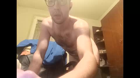 Snapshot of whatwouldyouliketosee chatting on 11/19/25, 12:21 stoffy online show from 11/19/25, 12:21