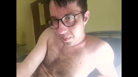 Snapshot of whatwouldyouliketosee chatting on 03/14/26, 11:43 stoffy online show from 03/14/26, 11:43