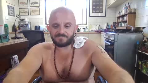 wheelzie online show from 03/08/25, 02:34