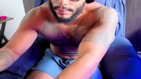 Snapshot of wheleer_green chatting on 06/13/26, 01:31 Will online show from 06/13/26, 01:31