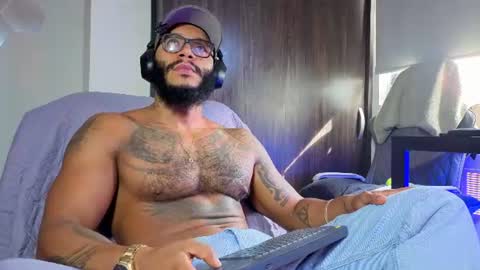 Snapshot of wheleer_green chatting on 07/18/26, 01:59 Will online show from 07/18/26, 01:59